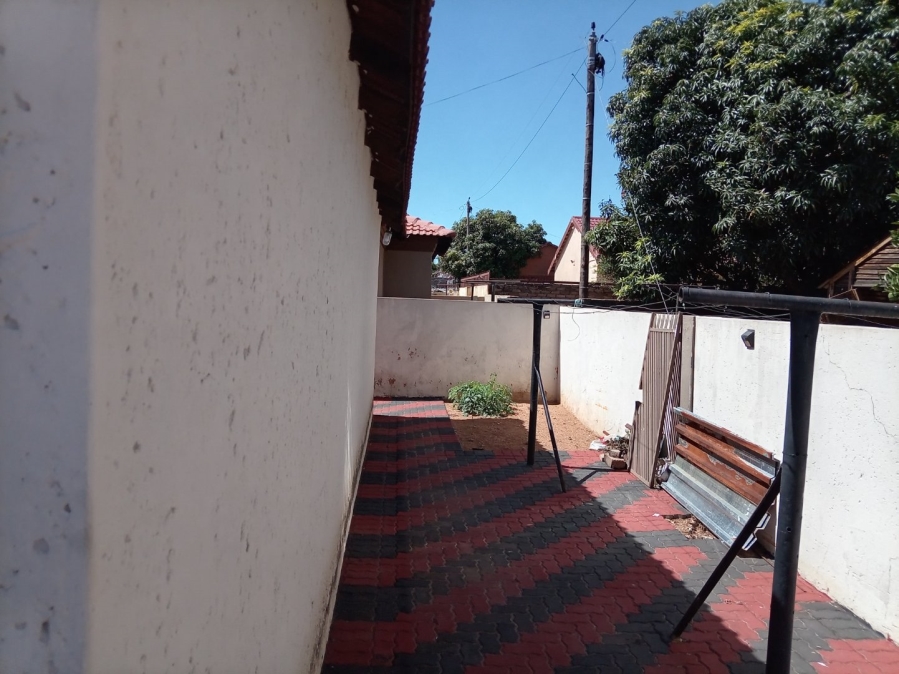 To Let 3 Bedroom Property for Rent in Mabopane Unit X North West